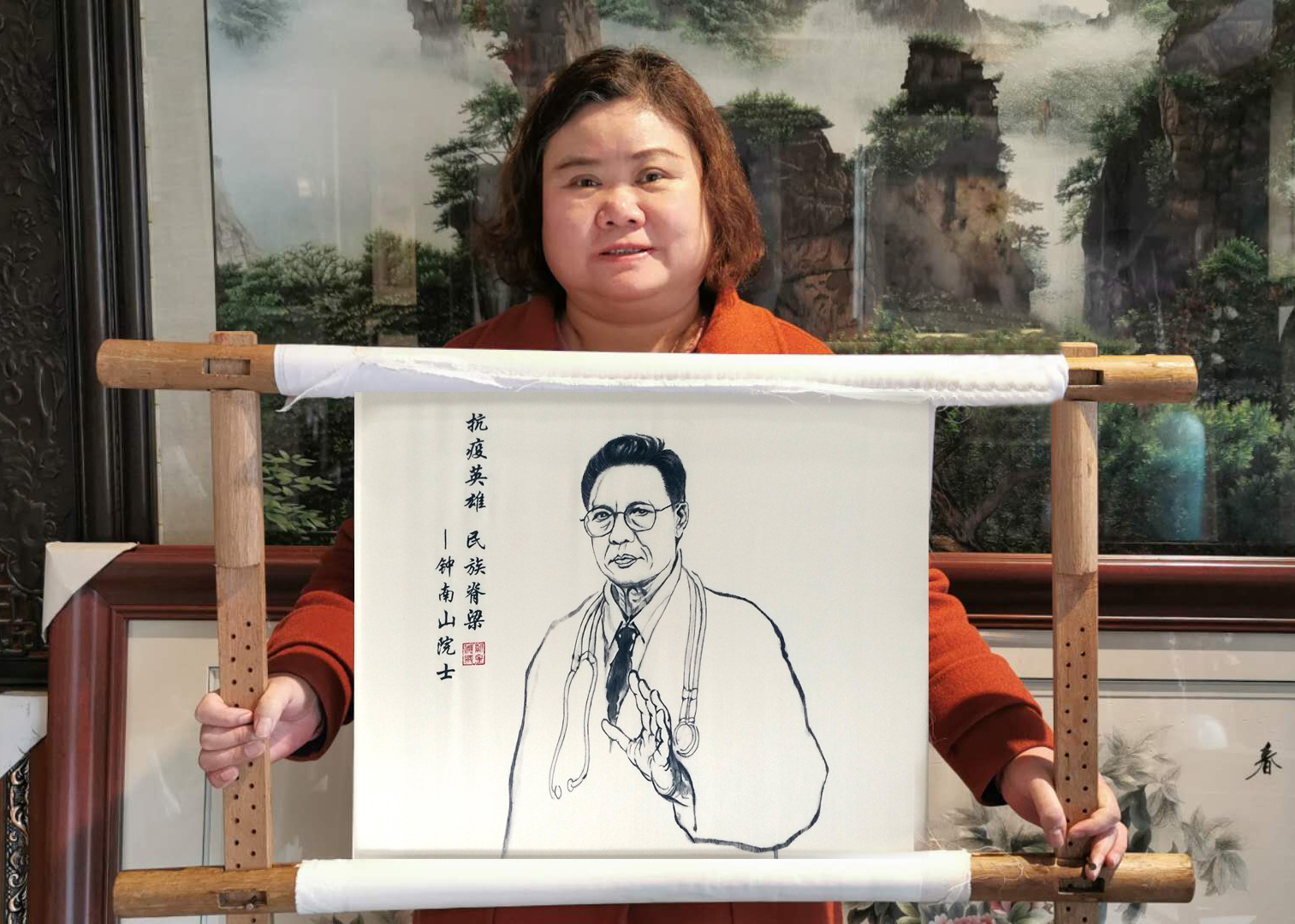 正能量！湖南省工藝美術(shù)大師徐向榮湘繡作品致敬抗疫英雄